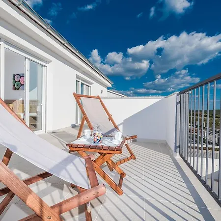 Dalmacija 365 Sukosan, Zadar County Debeljak