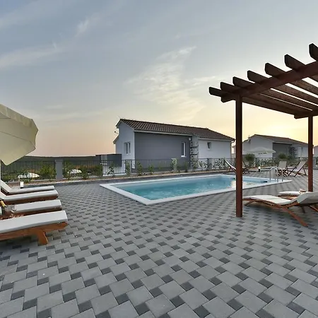 Dalmacija 365 Sukosan, Zadar County * Debeljak