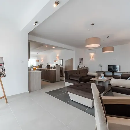 Dalmacija 365 Sukosan, Zadar County