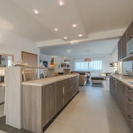 Dalmacija 365 Sukosan, Zadar County Villa