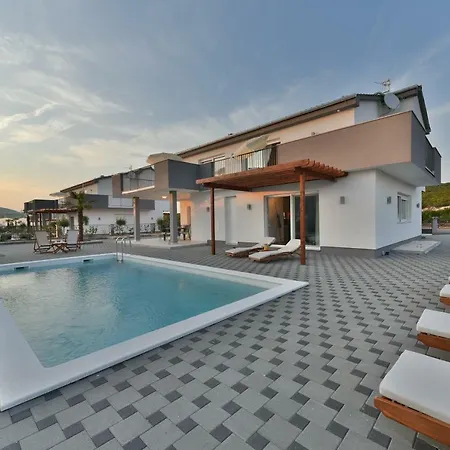 Dalmacija 365 Sukosan, Zadar County Debeljak