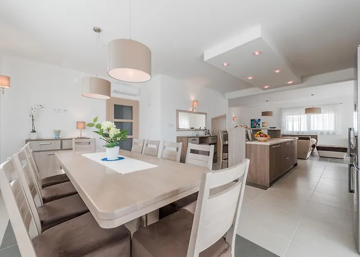 Dalmacija 365 Sukosan, Zadar County