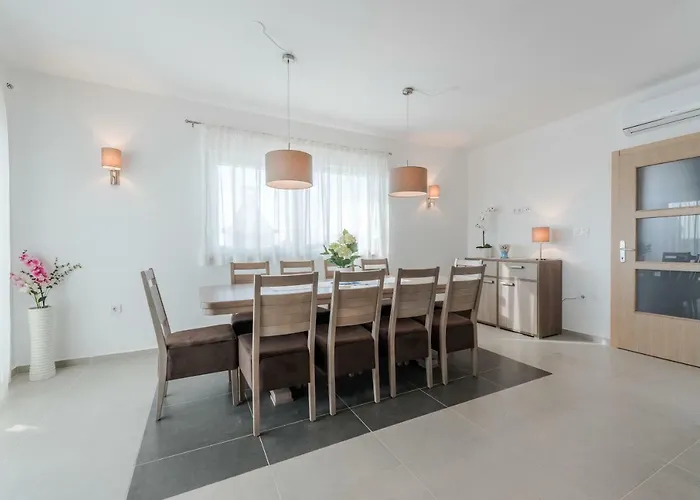 Dalmacija 365 Sukosan, Zadar County *